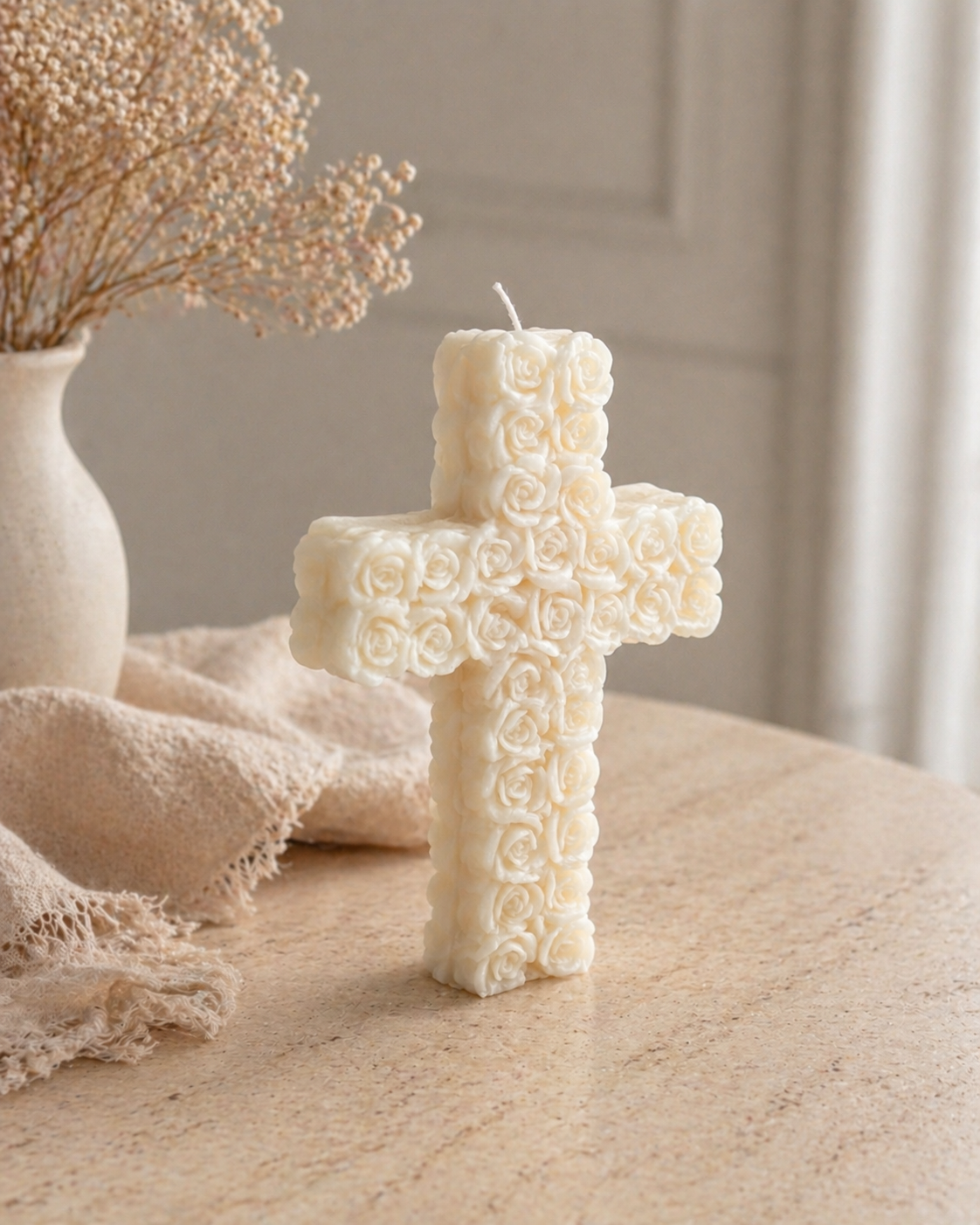 Vela Cruz de Rosas | Cera de soja con aroma Palo Santo